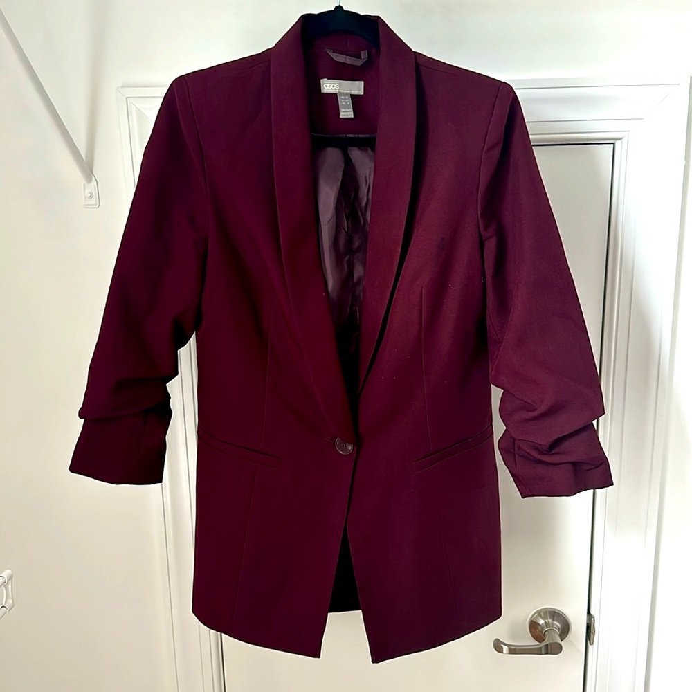 ASOS wine colored blazer. Ruched sleeves. Size 8.